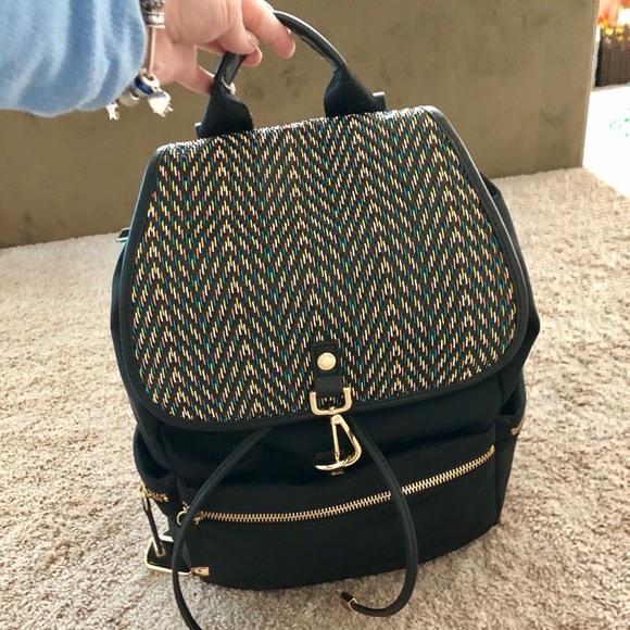 Calvin Klein Handbags - 🎉 CALVIN KLEIN LIANNA PRINT BACK PACK